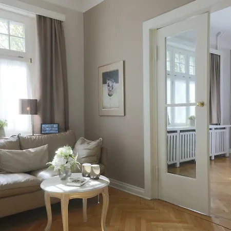 Romantik Am Bruehl Отель 4*