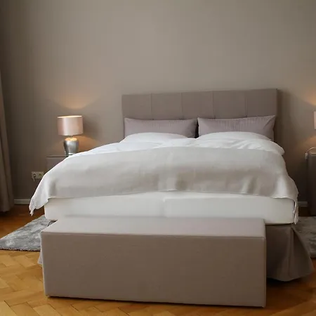Отель Romantik Am Bruehl