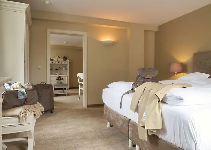 布吕尔罗曼蒂克酒店 4* 奎德林堡